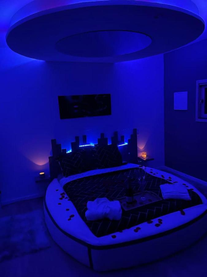 Love Room Gemozac ภายนอก รูปภาพ
