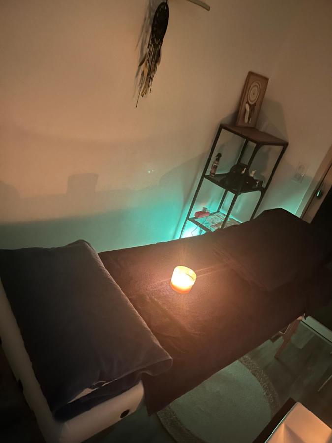 Love Room Gemozac ภายนอก รูปภาพ